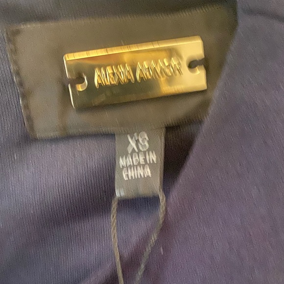 Navy Alexa Admore Cap Sleeve Sheath Dress with Belt. From Nordstrom. NWT Size XS - Picture 6 of 6